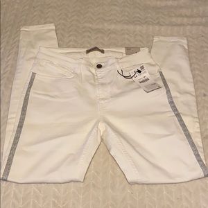 Zara Women’s White Skinny Jeans